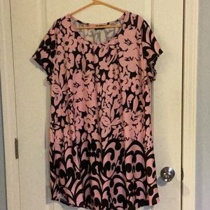 Reborn size 3x dress, pink and black pattern, short sleeves, polyester/spandex